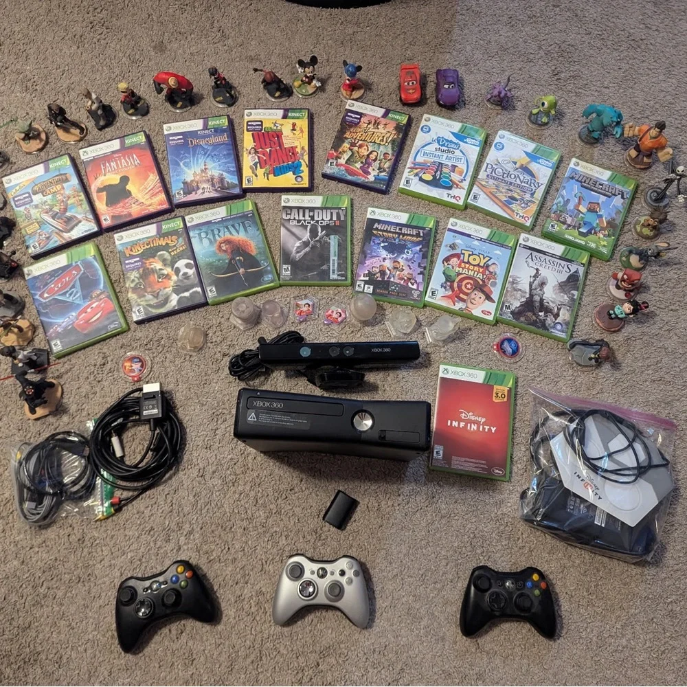 Xbox 360. EUC.. Kinect, Disney Infinity. 15 games and 30 characters.